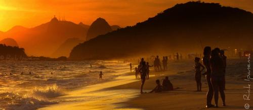 Piratininga House | Pousada por do sol
