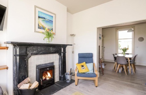 Powfoot House | Pow-Wow Shore Cottage