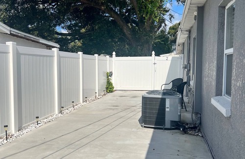 Egypt Lake-Leto Apartment | Powhatan suite just 5 mins away from Raymond James Stadium.