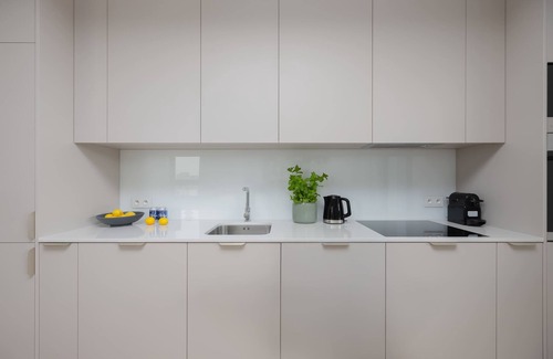 Mokotow Apartment | Powsińska 27 | Warsaw | Luxury Apartment | Air Conditioning | Balcony