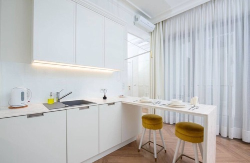 Poznan City Center Apartment | Poznań "Żelazko" - Downtown Studio, Top Location