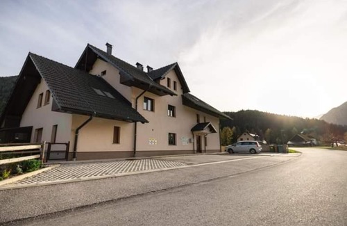 Gozd Martuljek Apartment | PR ANŽICO