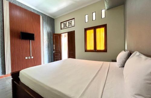 Banjartegehe Hotel | Prabhu Suites