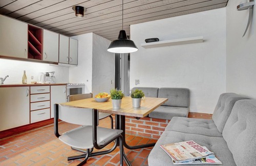 Brovst Apartment | Practical vacation apartment by the Jammer Bay.