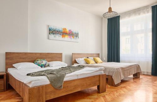 Karlin Apartment | Prague Days - Spacious 3BDR Apartment - Trendy Neighbourhood
