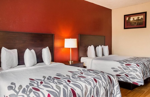 Dumas House | Prairie Panorama: Short Drive to Cactus Playa Lake. FREE Parking and Breakfast!