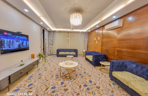 Gurugram Apartment | Pratishtha 4BHK, DLF Phase 1, Gurgaon