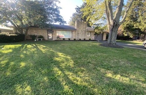 Columbus House | Precious Ranch, newly renovated and spacious yard!