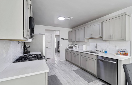 Biggs Field House | Prelaunch pricing - Book Now - NEW 4 Bed 2 Bath