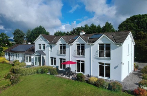 Kenmare House | Premier house in Kenmare overlooking Kenmare bay.