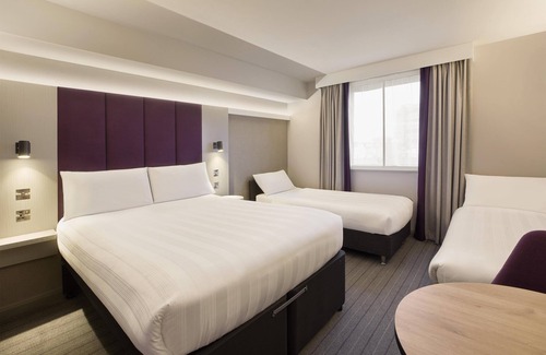 Hemel Hempstead Hotel | Premier Inn Hemel Hempstead Central