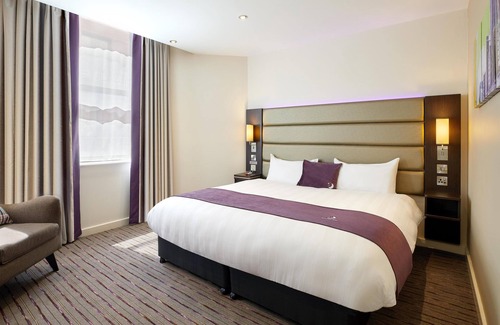 Northampton Hotel | Premier Inn Northampton Town Centre