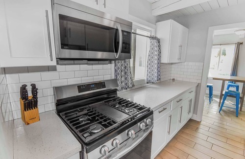 Northeast Reno House | Premier Stay Near Casinos with King Beds & Entertainment