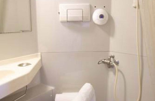 Suresnes Hotel | Premiere Classe Paris Ouest - Pont De Suresnes