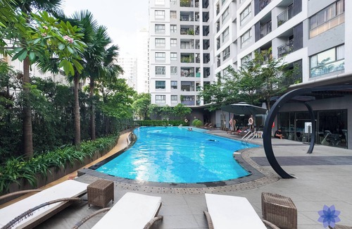 Tan Binh Apartment | Premium 2BRs Apt with AC, Free Gym & Pool; 1.5km from TSN airport