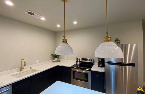 Greensburg Apartment | Premium Accommodations for up to 6 people in the heart of Downtown Greensburg