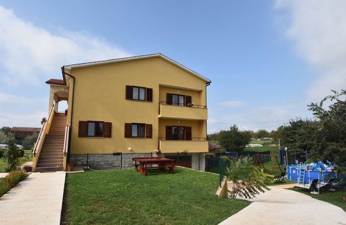 Sajini Apartment | Premium Apartment in Barban with Private Pool