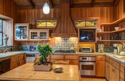 Posts House | Premium Central Big Sur location, pool & spa, spectacular south views, 5 acres