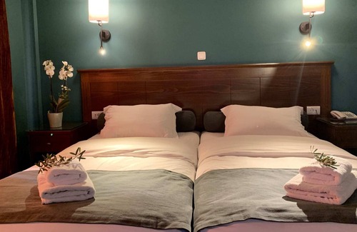 Naousa Bed & Breakfast | Premium Double Haven - Esperides Paradise Retreat