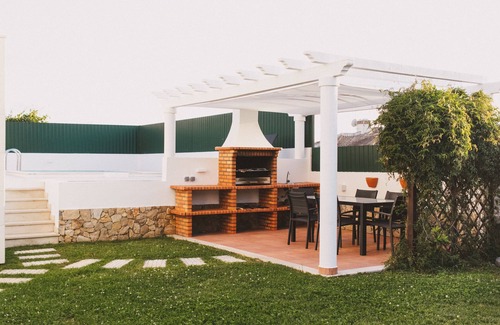 Mafra House | Premium home w/pool 5 mins to Ericeira town center - Ocean View