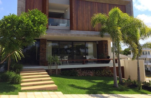 Patamares House | Premium House Alphaville Salvador, with SPA and private gym equipped. Technogym.
