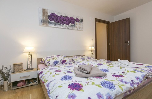 Plomin House | Premium house with roof terrace and unobstructed view of the sea
