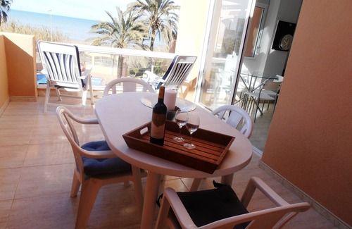 Denia Apartment | Premium line of beach in Denia