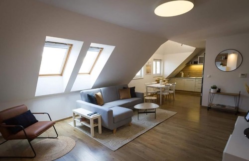 Nove Mesto Apartment | Premium Maisonette w/A/C, Private Parking & Green Terrace – Bratislava