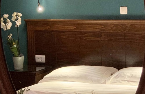 Naousa Bed & Breakfast | Premium Triple Suite - Esperides Paradise Retreat