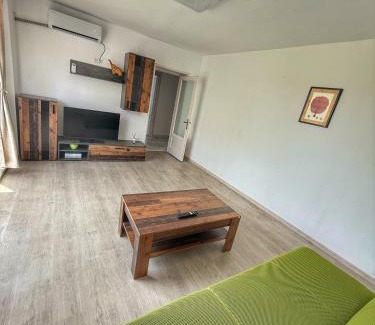 Craiova Apartment | Premium UltraCentral Apartment Self Check-in Old Town