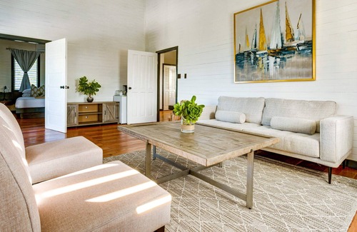 Little Frenchman Caye Villa | Presidential Private Island Villa - All-inclusive for 4 guests!