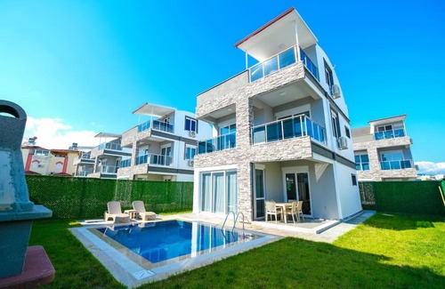 Cenger Villa | PRESTİGE VİLLAGE