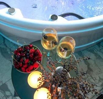Mulhouse Apartment | Prestige Lumineux Jacuzzi Parking privé