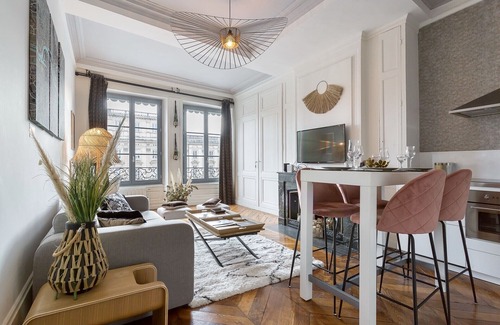 Terreaux - Bat d'argent Apartment | Prestige Vue & Spa in the heart of Lyon's prestigious square
