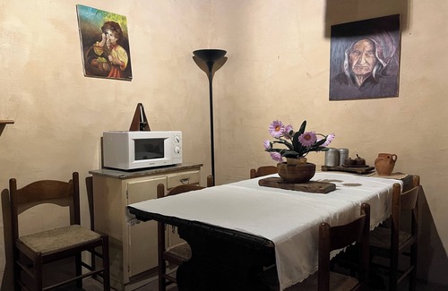 Giuliano di Roma House | Preta Nera Kihlgren - One Bedroom Guest House, Sleeps 3