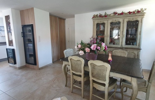 Chateauneuf-les-Martigues Villa | Pretty villa for 7 people with swimming pool and summer kitchen, 10 minutes from the sea!