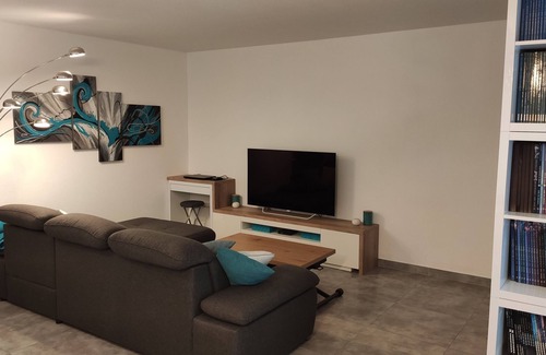 Cabestany House | Pretty air-conditioned single-storey villa with swimming pool
