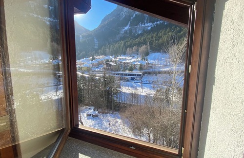 Pre-Saint-Didier Cottage | Pretty attic with awakening view of Mont Blanc