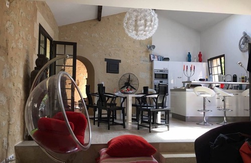 Romagne House | Pretty character house with swimming pool in Entre deux Mers (min. 5 nights)