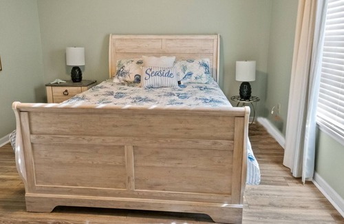 Ocean Grove House | Pretty home w/deck in family-friendly community w/pool - 1 block from the ocean