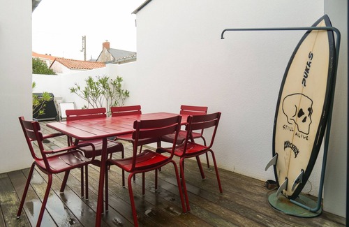 Les Sables d'Olonne Ski Chalet | Pretty house near village Vendée Globe Les Sables sleeps 4