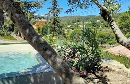 Flassan House | Pretty house with swimming pool at the foot of Ventoux