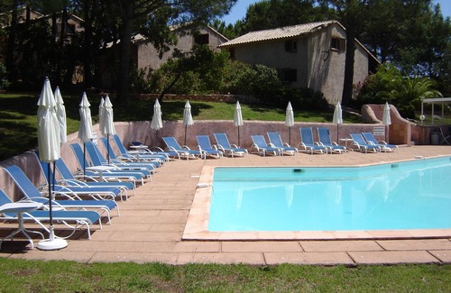 Sainte-Lucie-de-Porto-Vecchio Villa | Pretty mini villa 50 m from the beach in a small residence with swimming pool