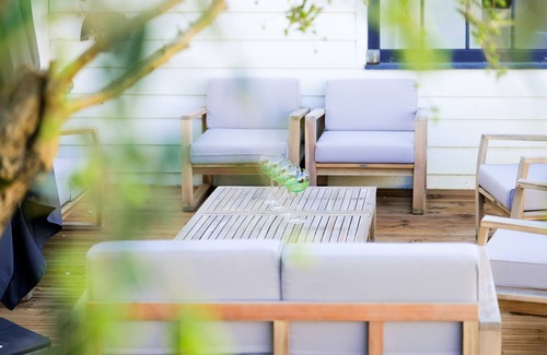 Les Sables d'Olonne Ski Chalet | Pretty renovated house close to amenities Les Sables sleeps 9