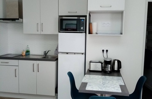 Hennebont Apartment | PRETTY T2 ON THE GROUND FLOOR, INDEPENDENT, QUIET, REFURBISHED, WITH TERRACE