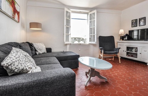 Claviers House | Pretty village house with Provençal charm halfway between Fayence (20 km) and Draguignan (18 km).