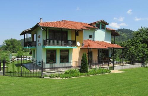 Oreshak House | Pri Orehite Guesthouse
