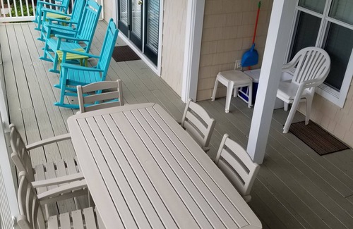 Ocean Isle Beach Condo | 'Priceless' Almost Ocean Front , 4BR/4BA, Upgrades, Pet friendly,nUpgrades