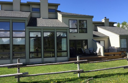 Moose Wilson Road House | Priceless Teton Views. In the Aspens and Minutes Away from World Class Skiing!