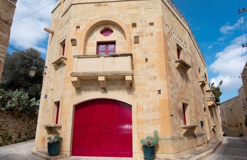 San Lawrenz Apartment | Prickly Pear No 2 Holiday Home